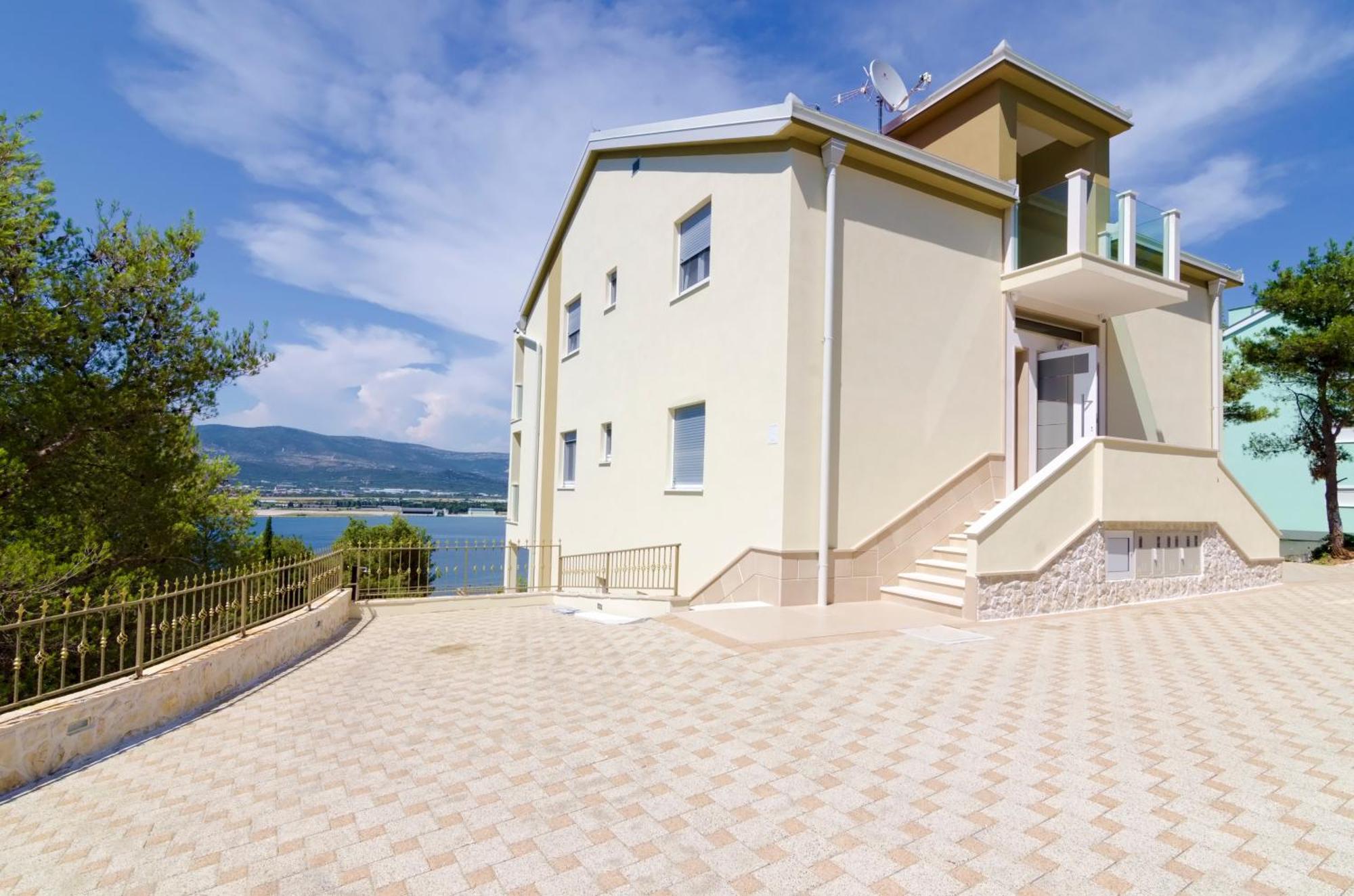 Luxury Star Lights - Heated Pool, Hot Tub, Gym, Billiard *