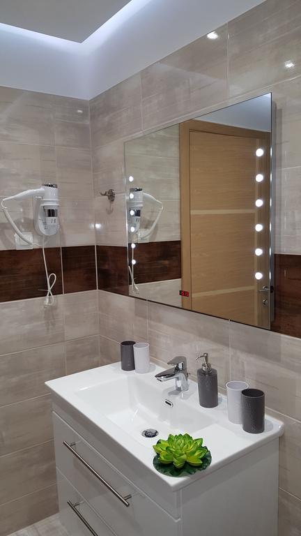Luxury Star Lights - Heated Pool, Hot Tub, Gym, Billiard Trogir