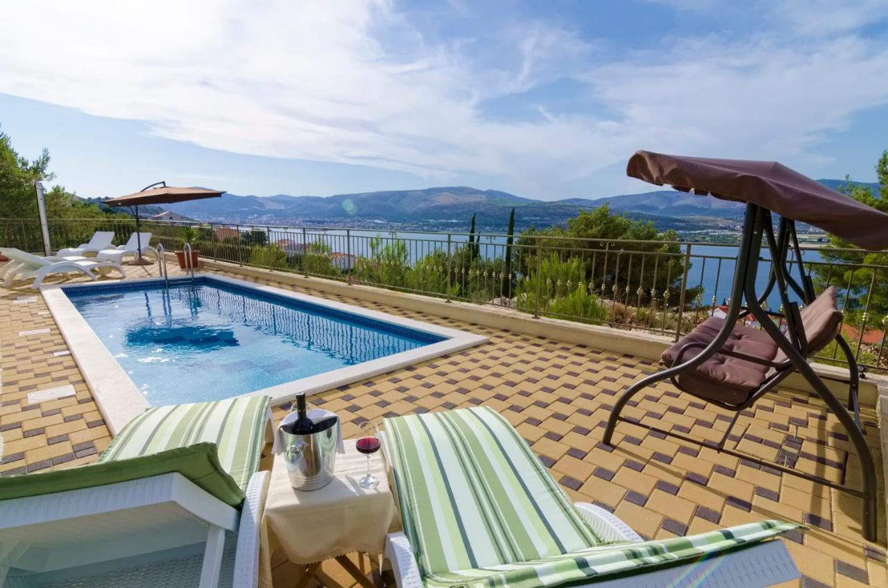 Vilă Luxury Star Lights - Heated Pool, Hot Tub, Gym, Billiard *