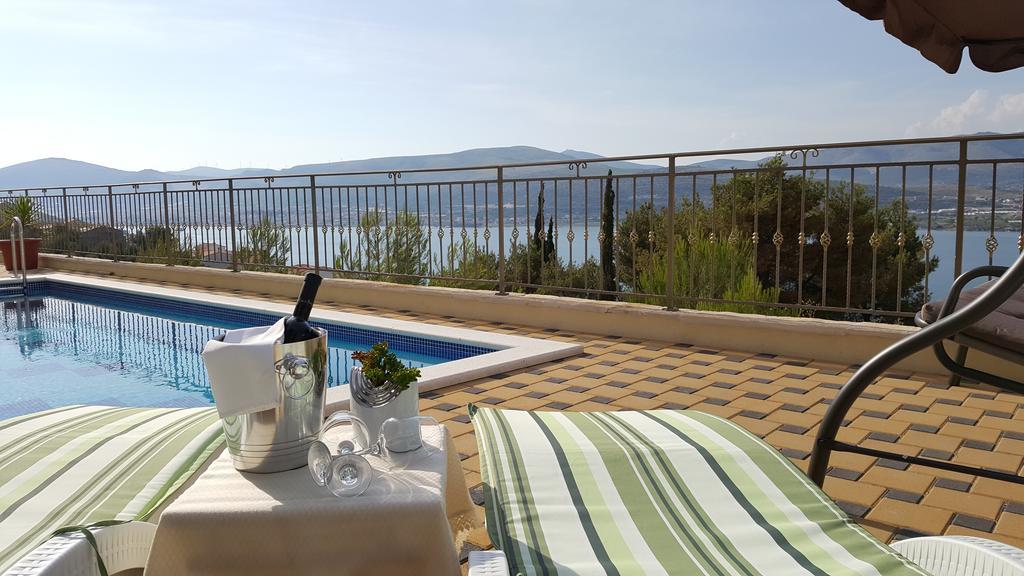 Villa Luxury Star Lights - Heated Pool, Hot Tub, Gym, Billiard Trogir