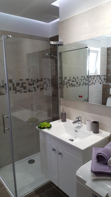 Villa Luxury Star Lights - Heated Pool, Hot Tub, Gym, Billiard Trogir