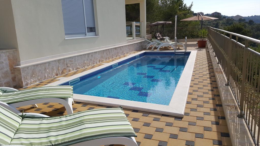Luxury Star Lights - Heated Pool, Hot Tub, Gym, Billiard *