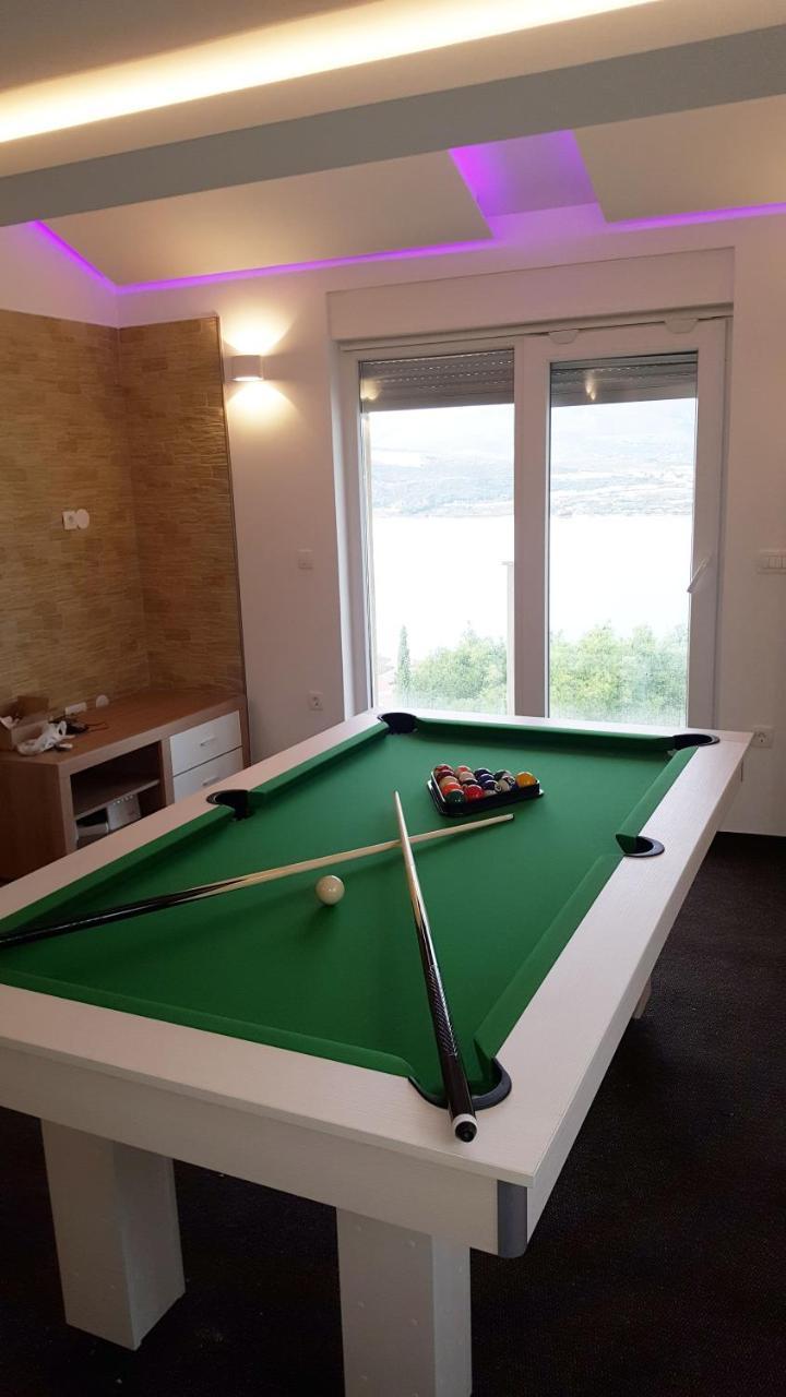 Luxury Star Lights - Heated Pool, Hot Tub, Gym, Billiard *